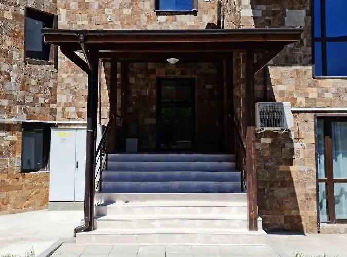 Grand D104 Apartman *